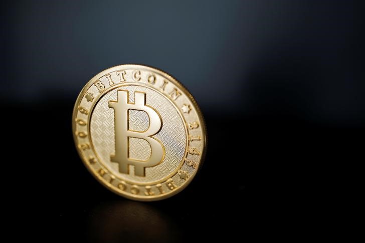 Bitcoin Tumbles 11% in Selloff